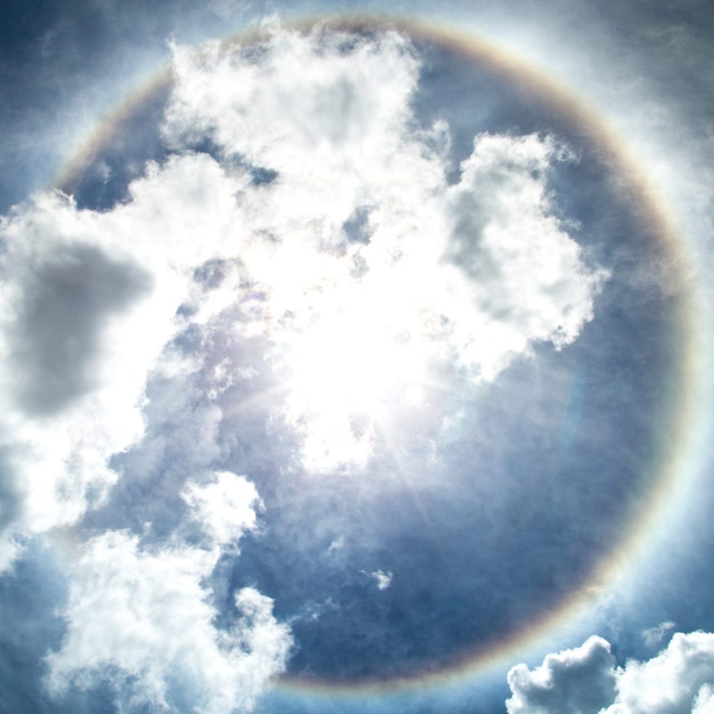 que significa el arcoiris alrededor del sol en la biblia Qué significa el arcoíris alrededor del Sol en la Biblia