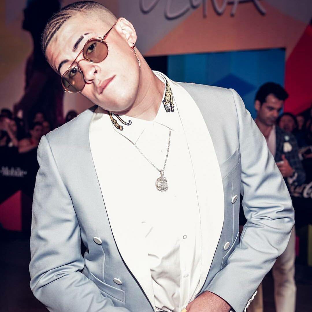 Quién es más rico BTS o Bad Bunny