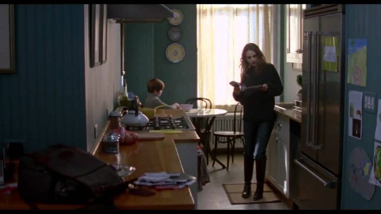 Download the Natalie Portman The Other Woman Trailer movie from Mediafire