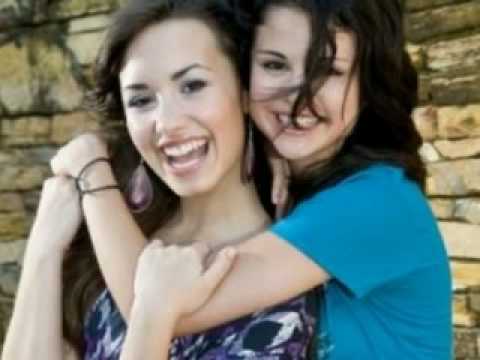 Download the Seasons Of Wizards Of Waverly Place series from Mediafire