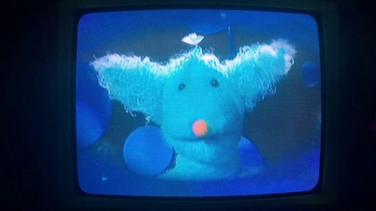 Download the The Hoobs Season 1 series from Mediafire